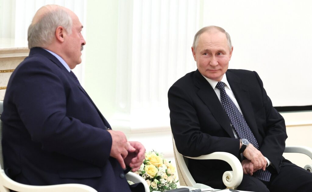 «Сложно представить, что лукашенковский режим переживет путинский». Эксперт – о перспективах Лукашенко после ухода Путина