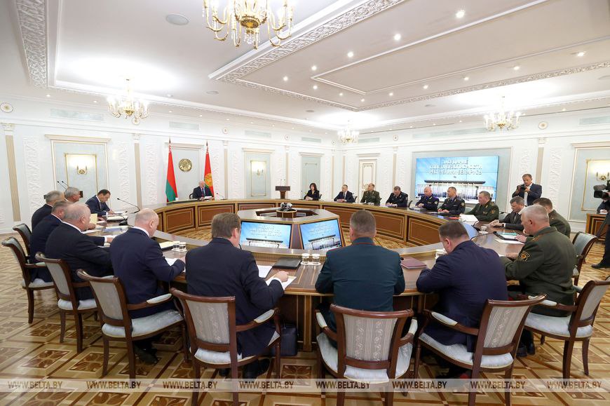 «Необоснованные и глупые». Лукашенко отказался выводить вагнеровцев из Беларуси