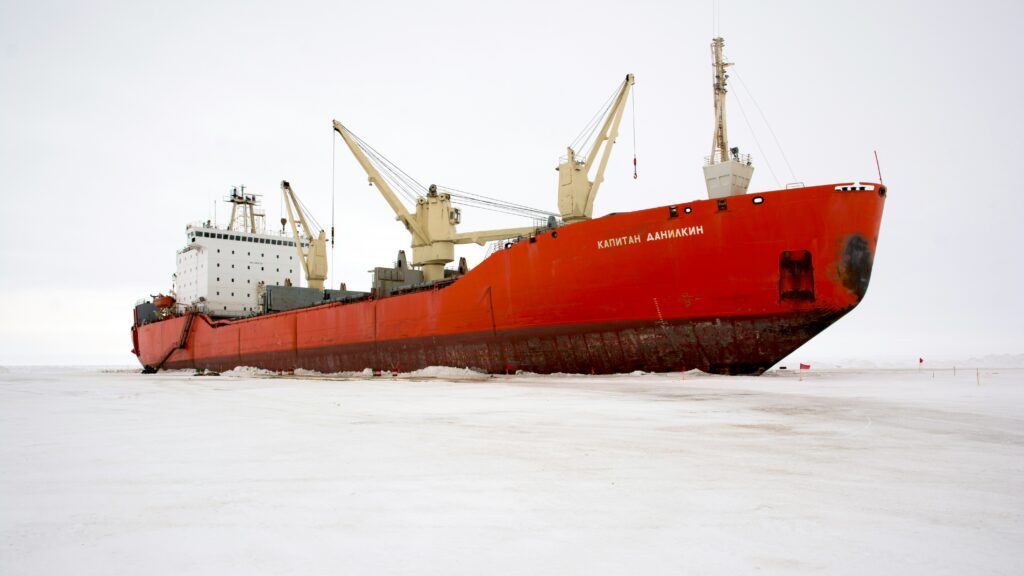 И ледоколы будут бороздить Большой театр. Беларусь хочет поучаствовать в строительстве ледоколов в России