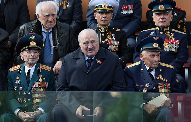 Есть ли жизнь после Лукашенко, или Почему дряхлеющим диктаторам надо, но не хочется думать о преемнике