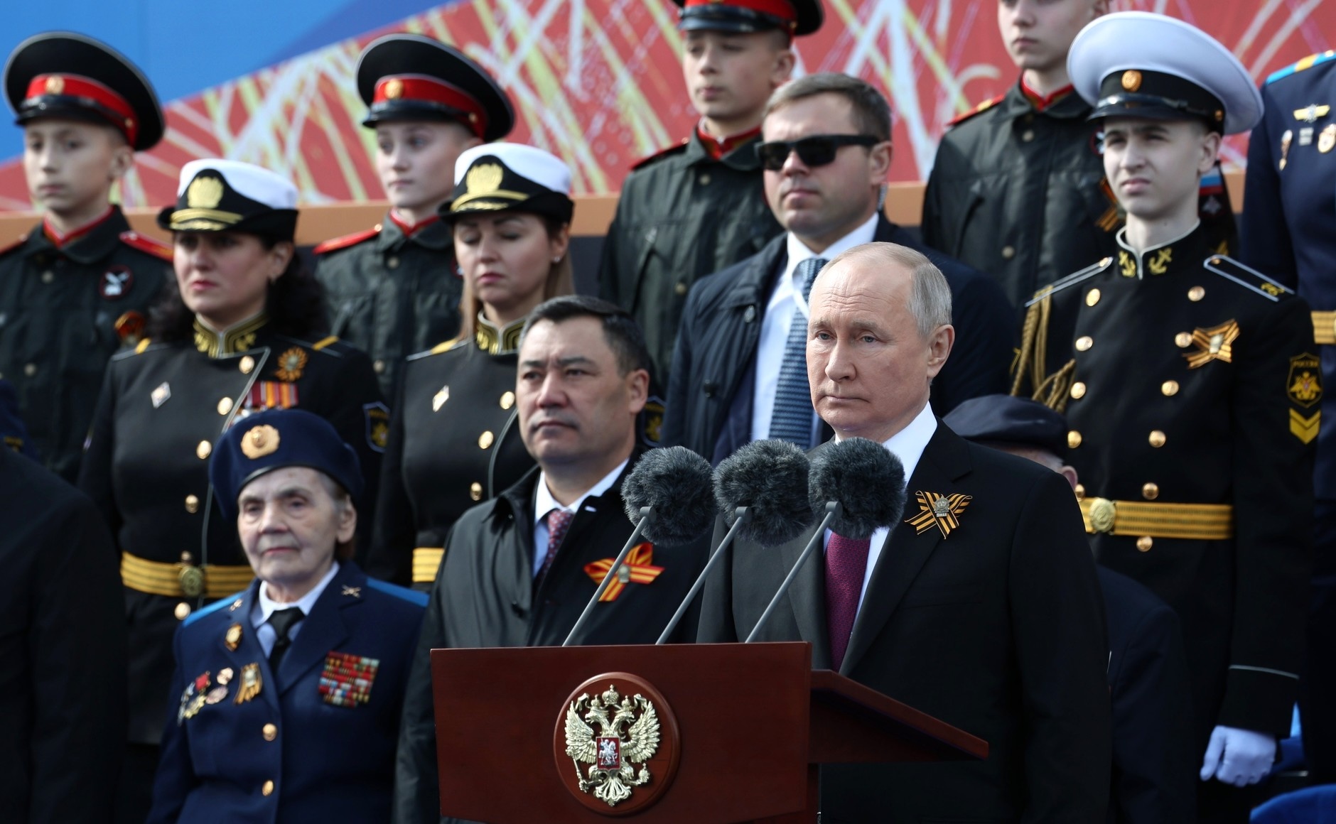 Россия объявила перемирие до 11 мая. Но несколько авиабомб на Украину все равно сбросила