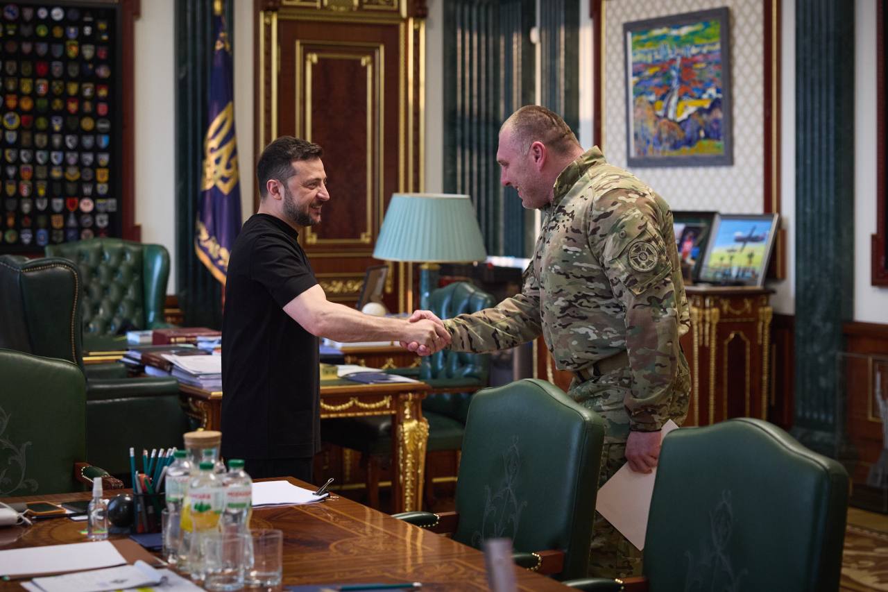 А если что — Путин отомстит. Украинская атака на авиацию РФ озадачила беларусов