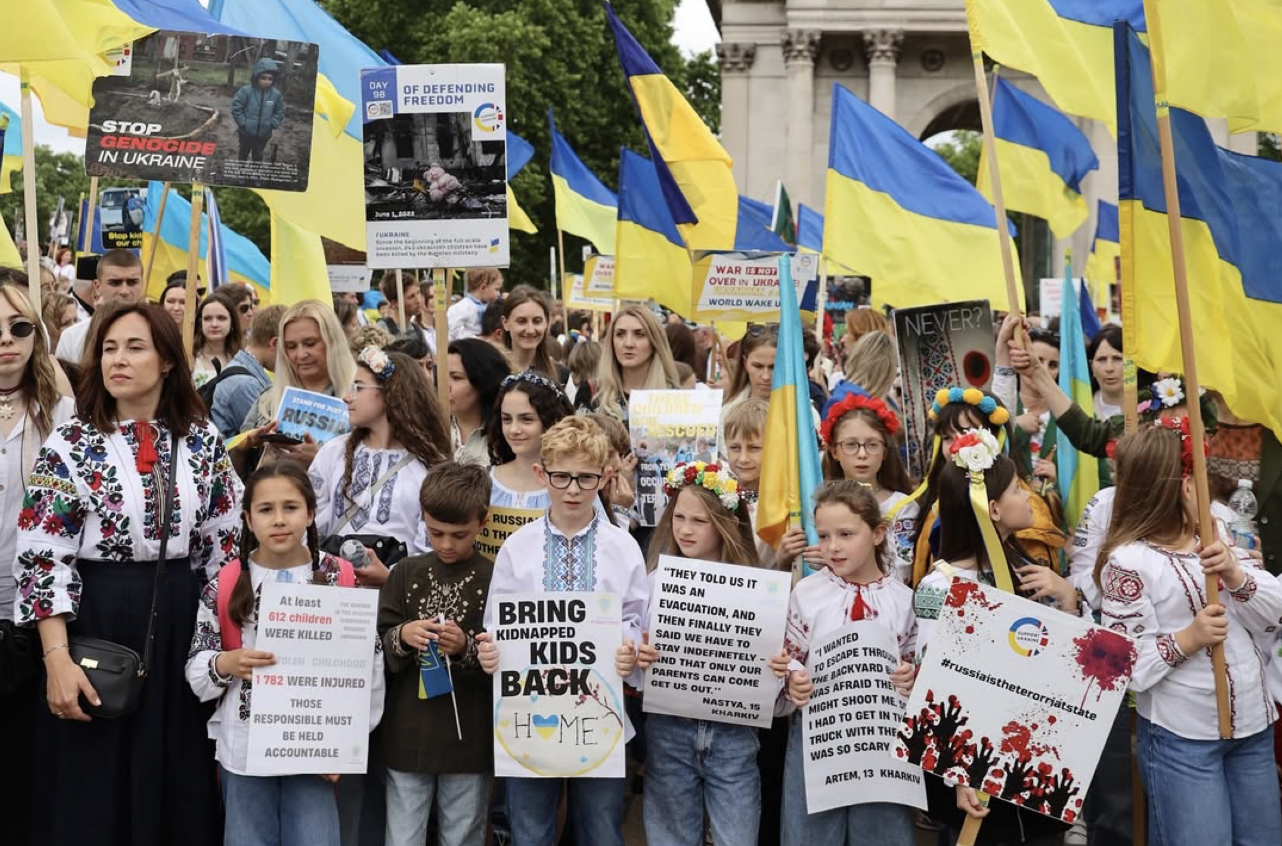Россия похитила почти 20 тысяч украинских детей, Мелания Трамп лично попросила Путина их вернуть. Будет ли эффект?