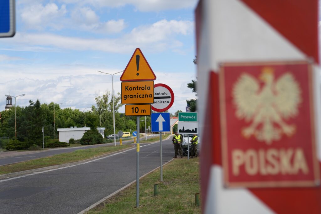 «Продиктовано заботой о безопасности поляков». Польша не открывает границу после окончания учений «Запад-2025»