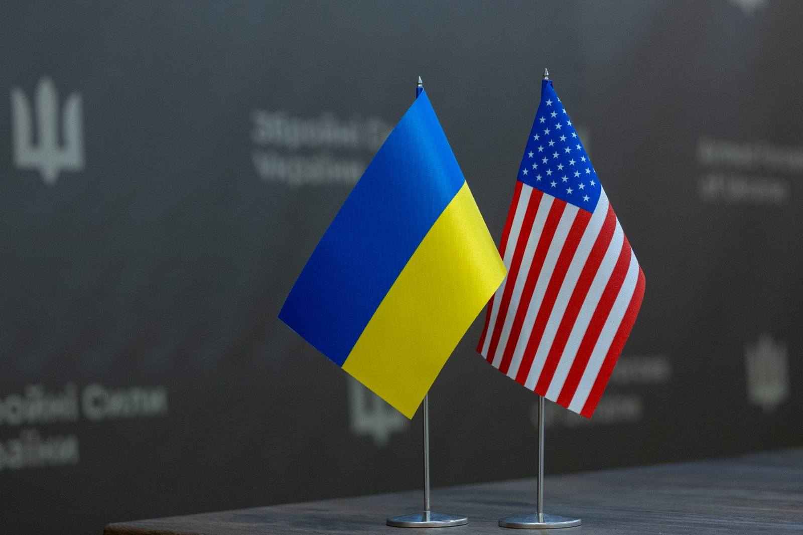 Трамп разрешил Украине бить вглубь России американским оружием, но его у Киева пока нет