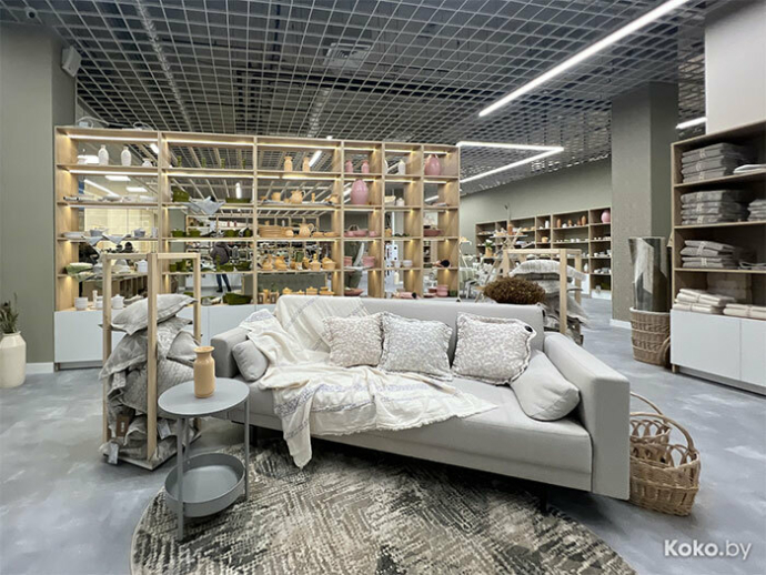 Торговые сети заставят очистить полки для беларуского легпрома. Но его проблема куда масштабнее