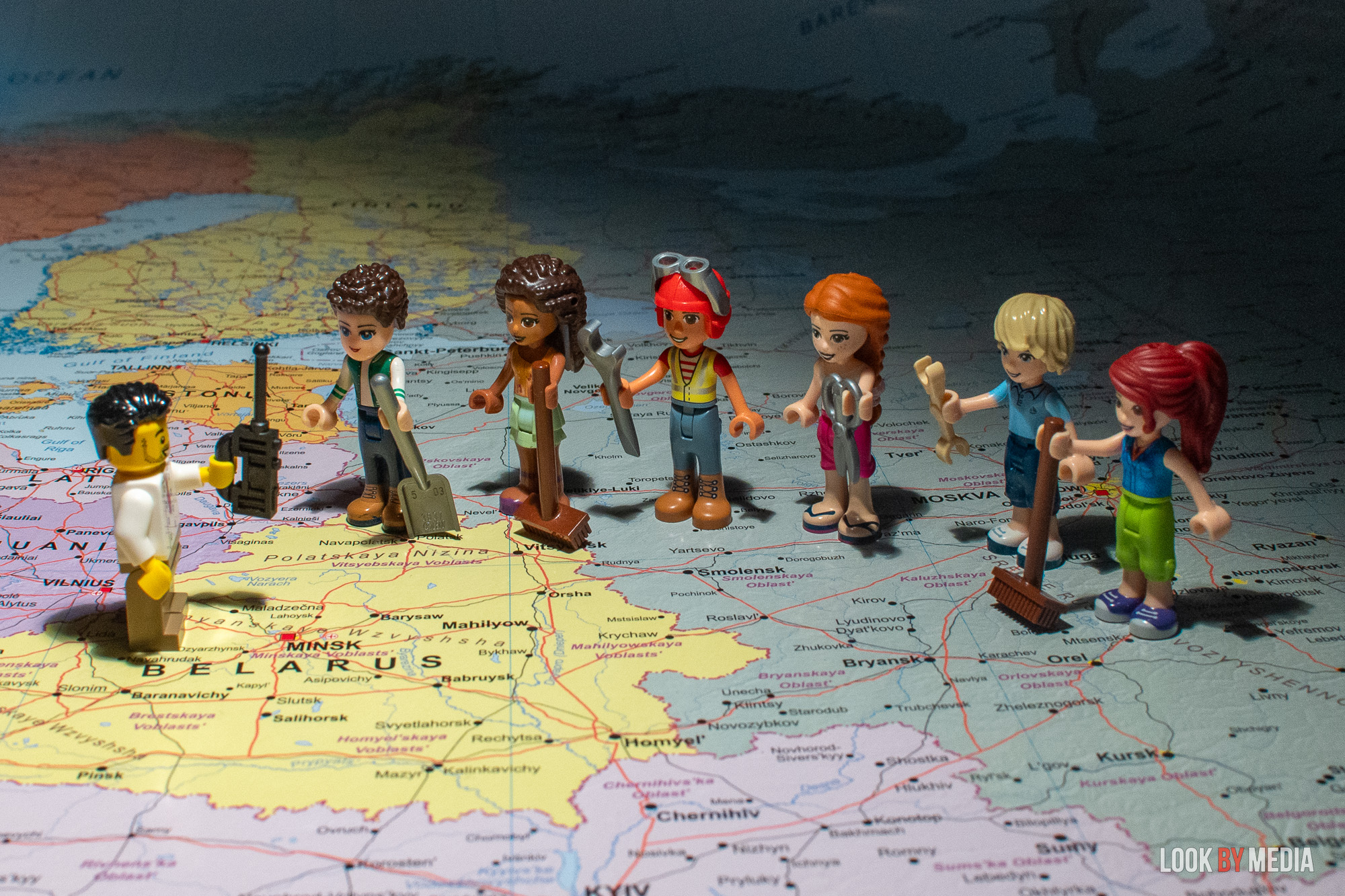 Везде лишние. Как беларусы ищут дом