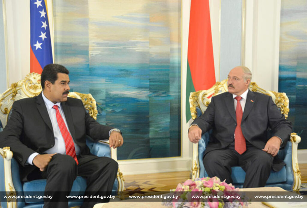 Как я представлял Лукашенко на месте Мадуро и заранее запасся попкорном