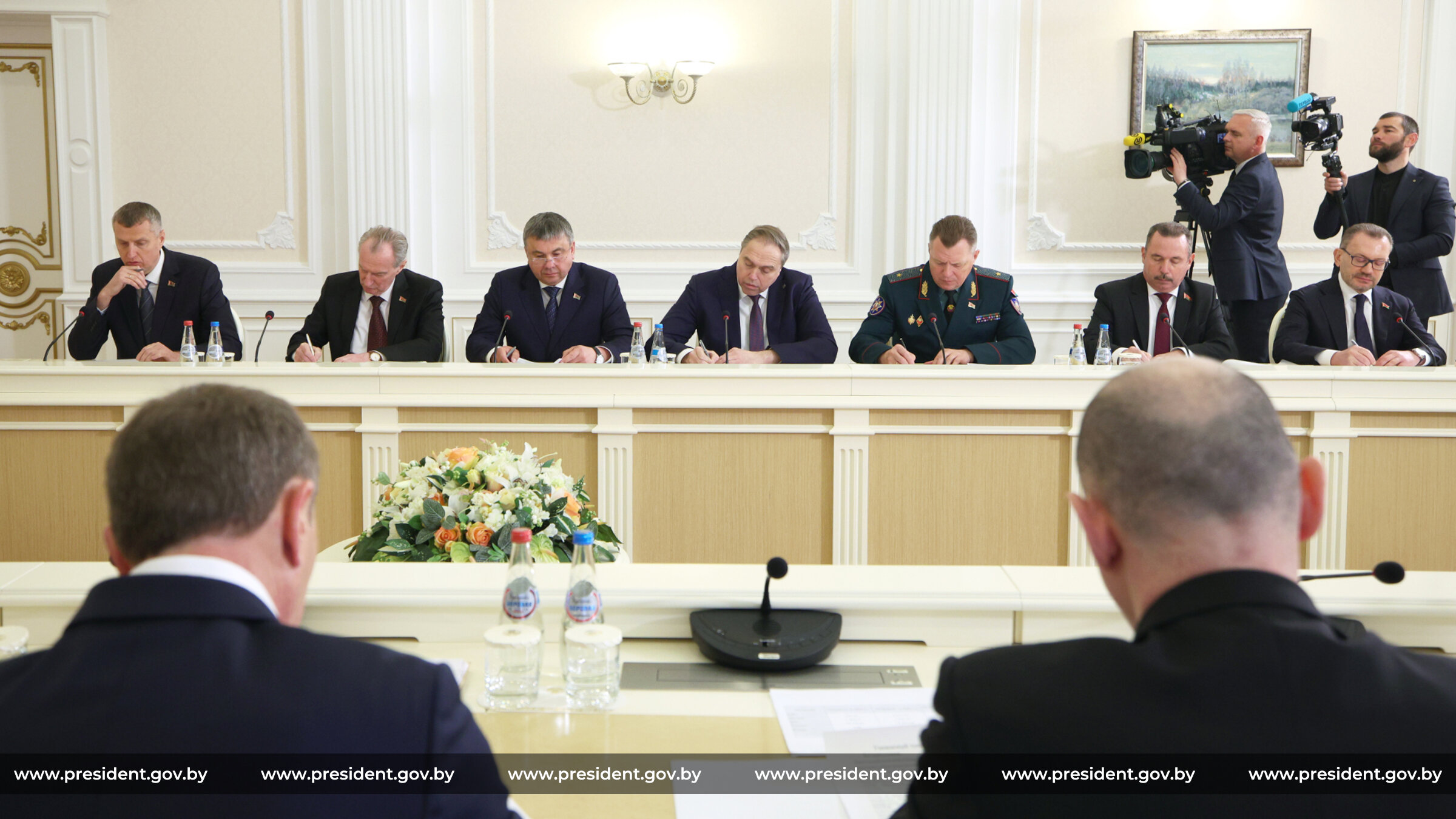 Лукашенко недоволен БНБК. Спасать будет дрим-тим