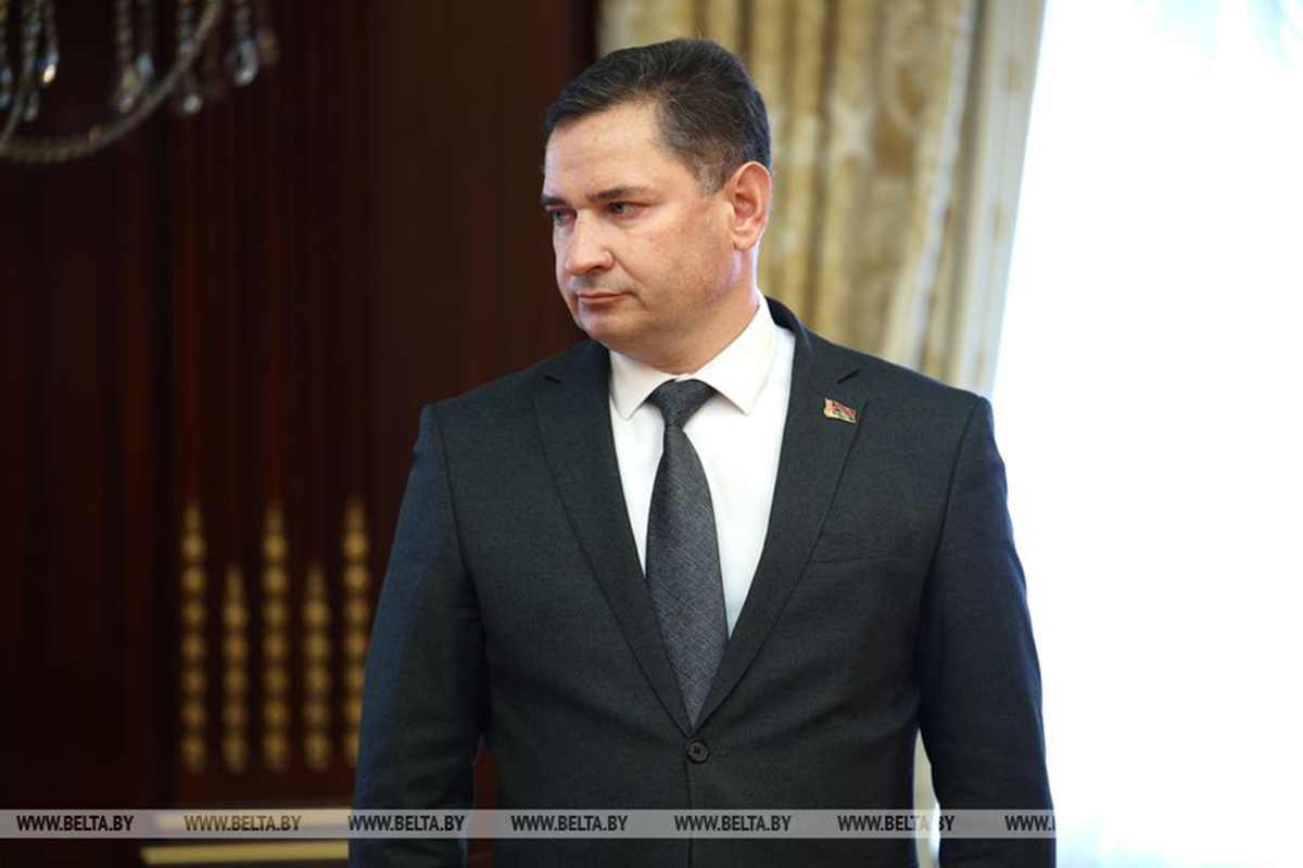 Виноватого нашли, что делать не придумали. Лукашенко назначил нового директора на тонущий металлургический завод