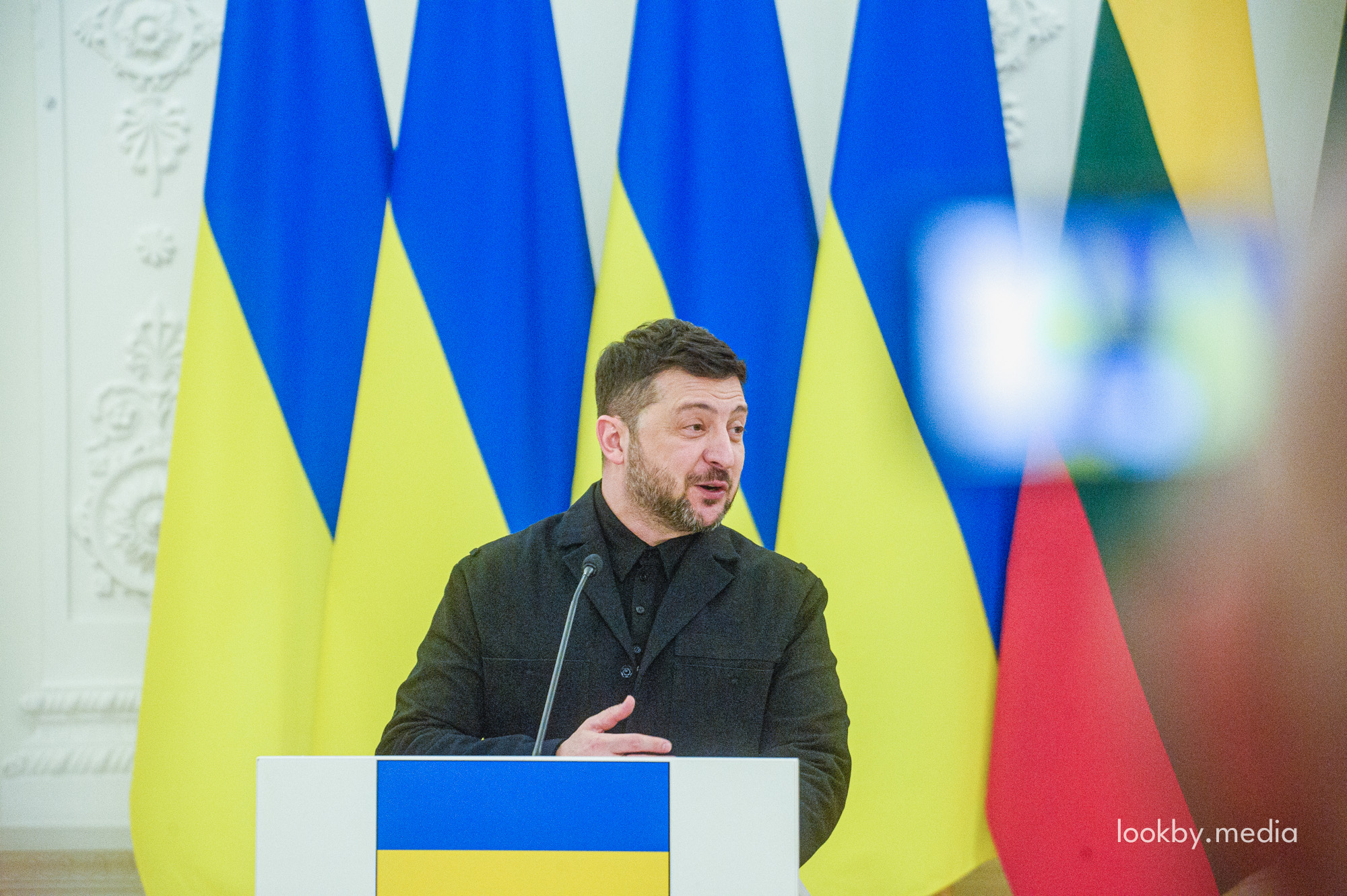 Третьей будешь? Лукашенко зазывает Украину снова дружить