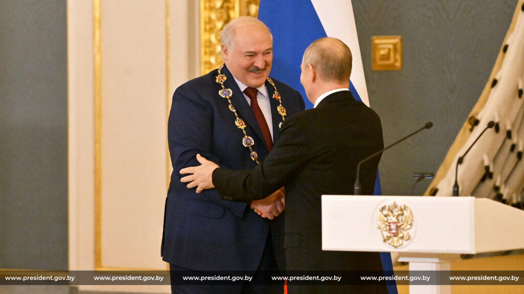 России нужен второй фронт и военная помощь Минска?