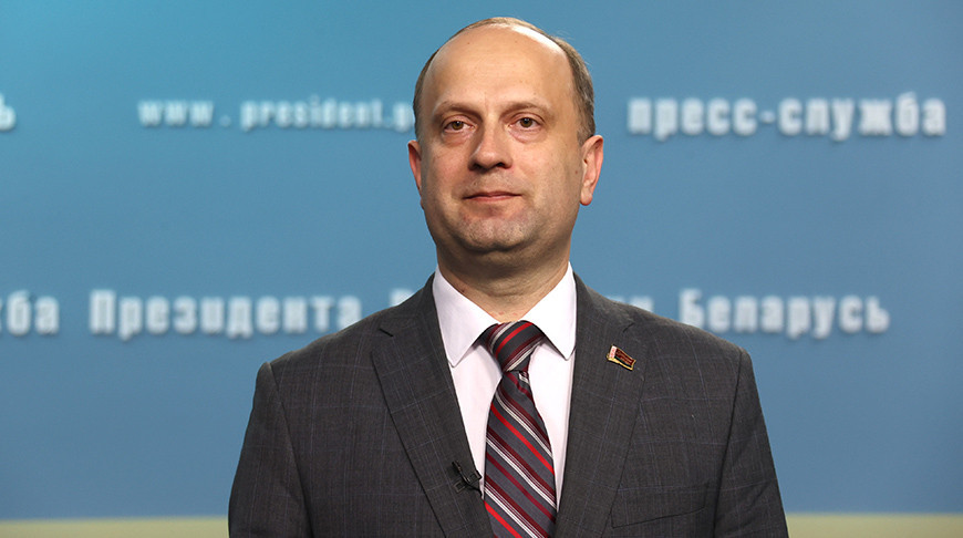 А жизнь-то не налаживается. Беларуская экономика подросла, но никто в нее не верит