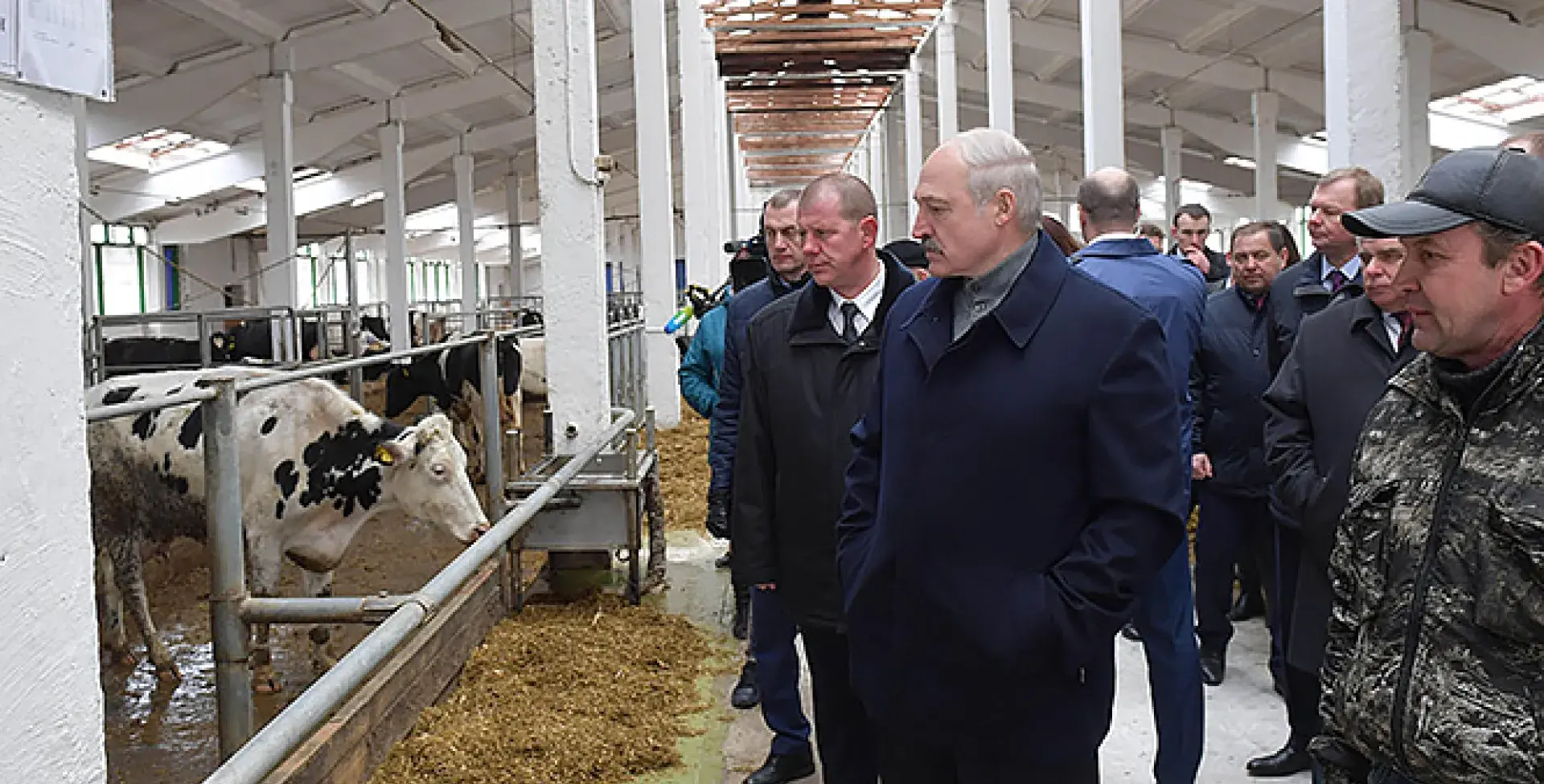 Вернуть, как было. Лукашенко решил скинуть балласт