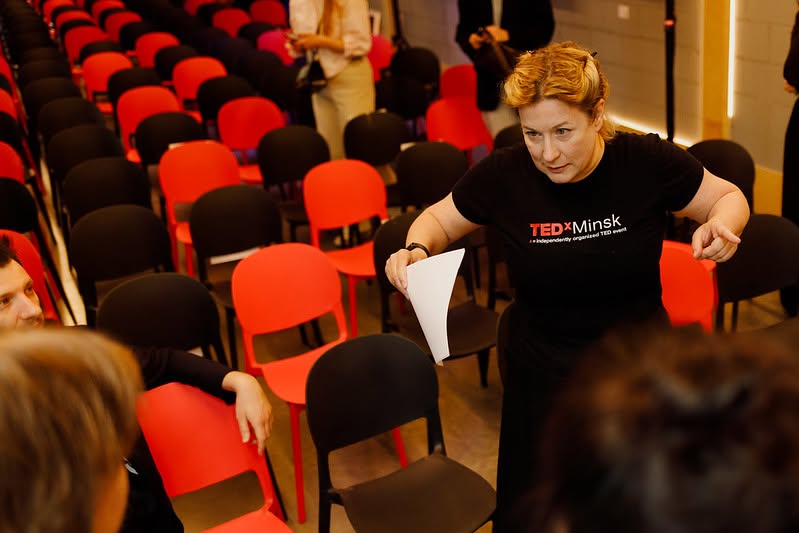 “А в школе тебе: рот закрой!” Валентина Чекан про пропаганду, затылочно-палочные методы обучения и привычку рефлексировать