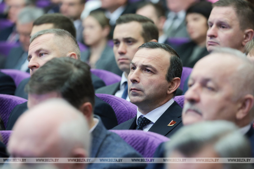 На пути к собранию всебеларусов: всё выполнили, миллиарды освоили. Скоро заживём!