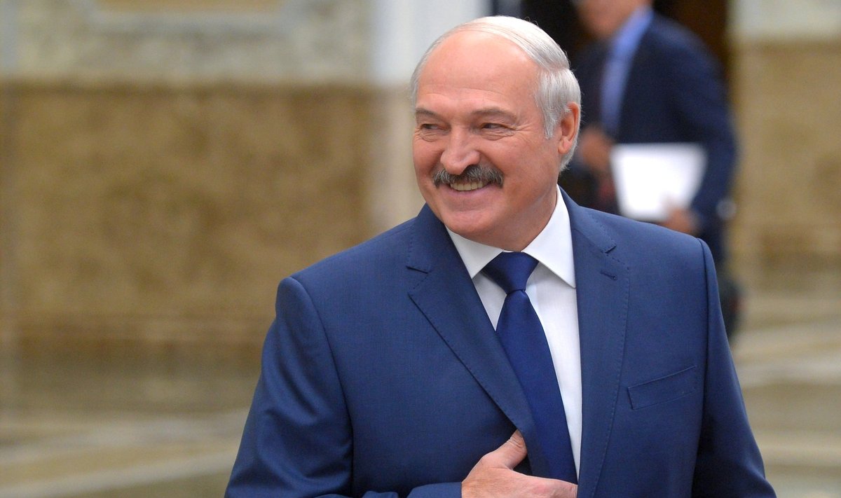 Давайте дружить банками и бюджетами: Лукашенко почуял запах российских денег