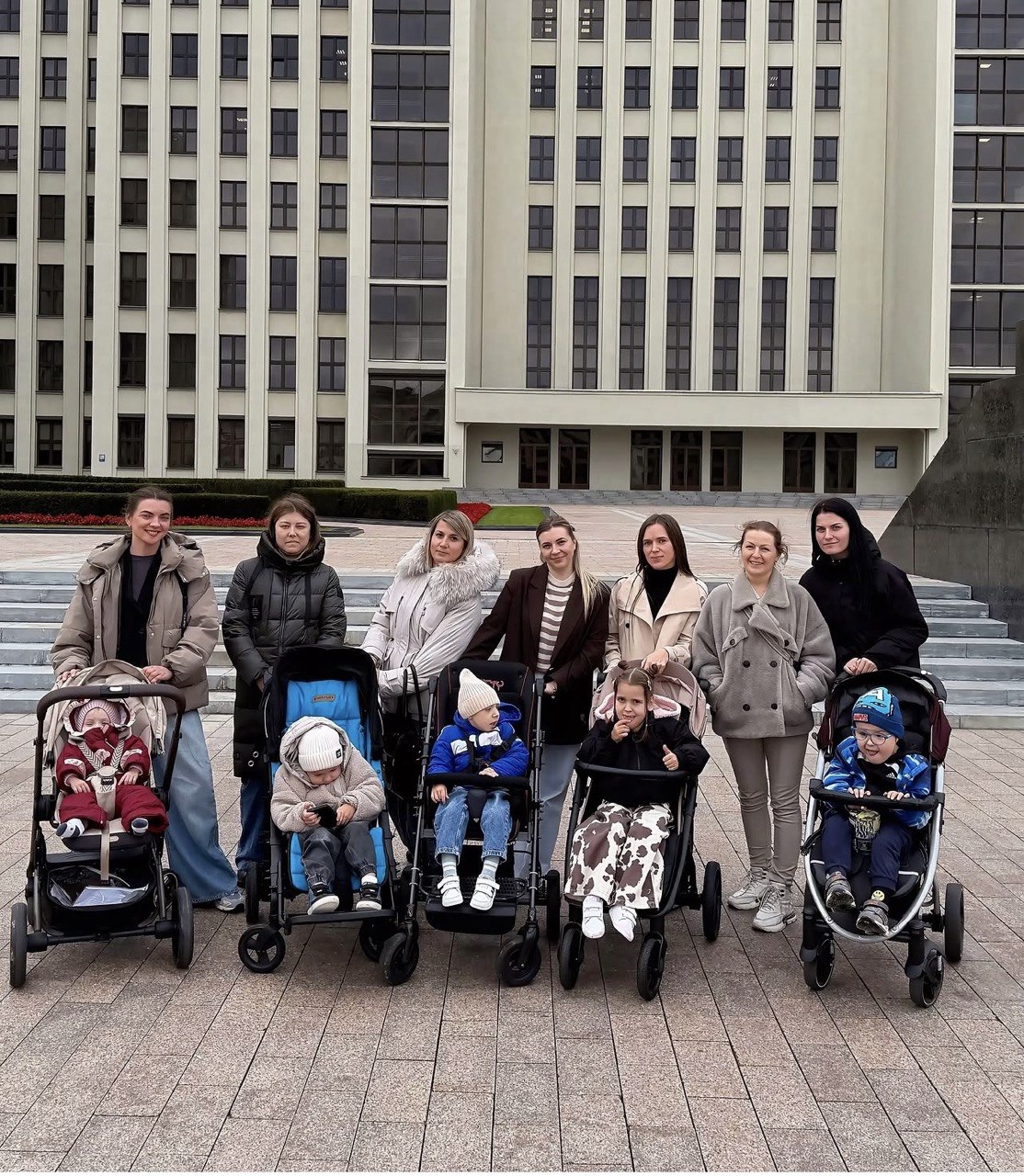 Попали под каток указа о благотворительности: сборы встали, а родители дошли до правительства